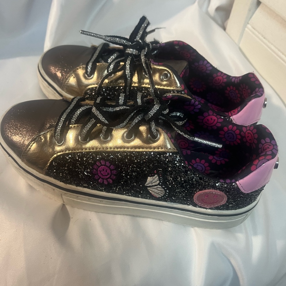MADDEN GIRL Sneakers with Glitter tones - Picture 9 of 16